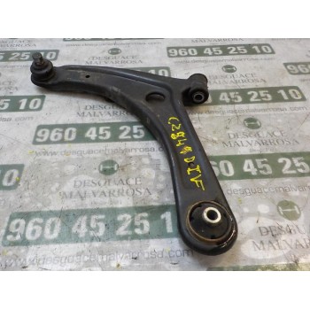 BRAZO SUSPENSION INFERIOR DELANTERO IZQUIERDO 5105041AE 