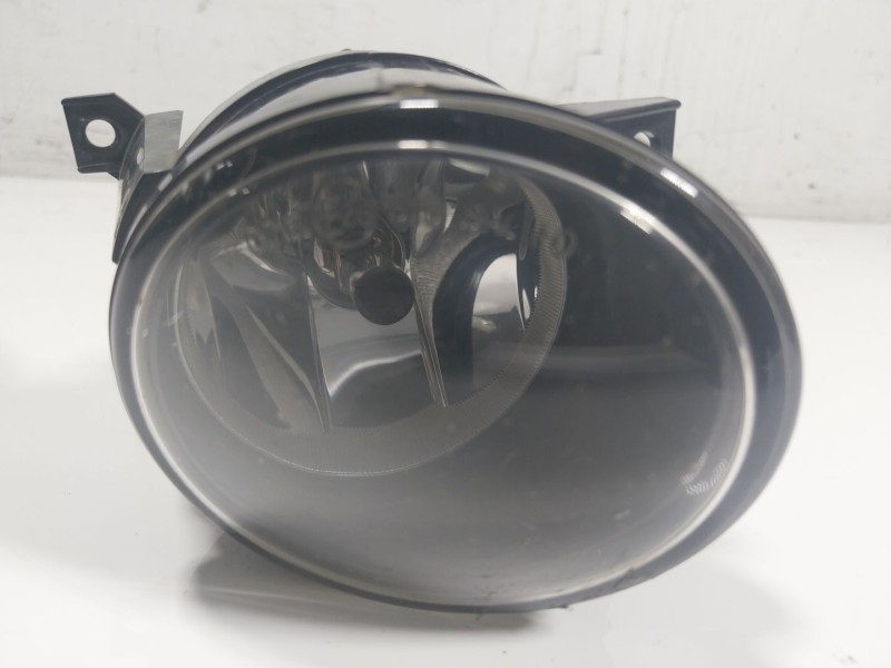 Recambio de faro antiniebla derecho para volkswagen tiguan (5n1) 2.0 tdi referencia OEM IAM  1T0941700C 