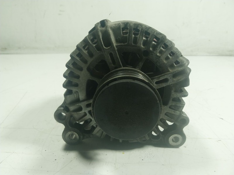 Recambio de alternador para volkswagen tiguan (5n1) 2.0 tdi referencia OEM IAM  06F903023 