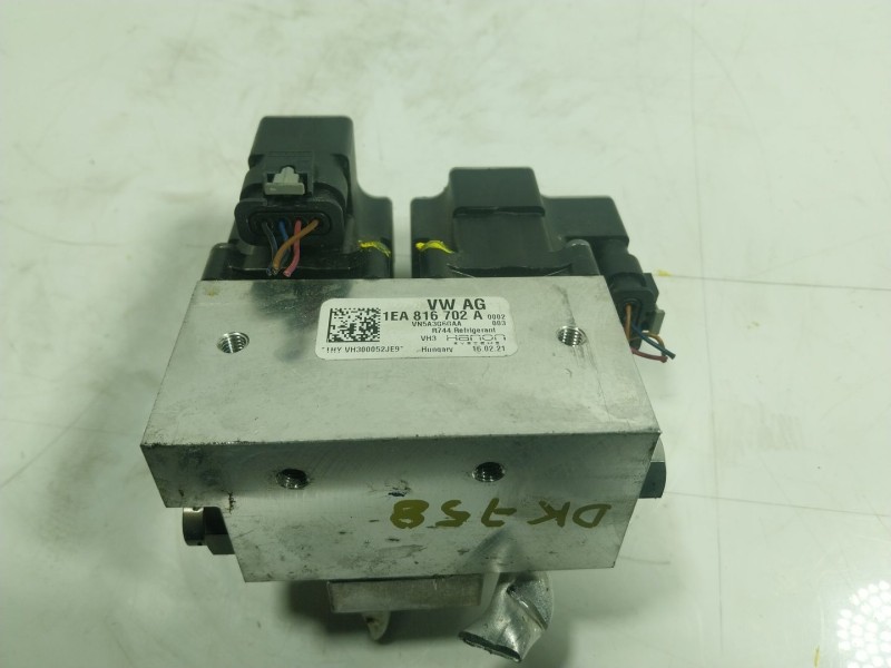 Recambio de valvula aire adicional para audi q4 e-tron aq4e f4bac3 referencia OEM IAM  1EA816702 