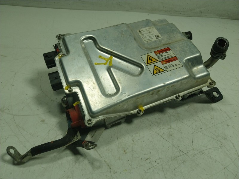 Recambio de convertidor de voltaje para tesla model s p referencia OEM IAM  102866500E 