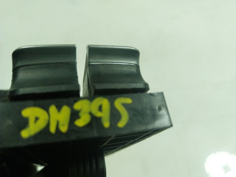 Recambio de mando elevalunas delantero izquierdo para audi q3 (8ug) 2.0 16v tdi referencia OEM IAM   