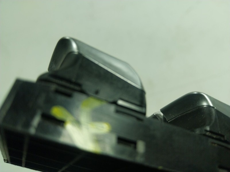 Recambio de mando elevalunas delantero izquierdo para audi q3 (8ug) 2.0 16v tdi referencia OEM IAM   