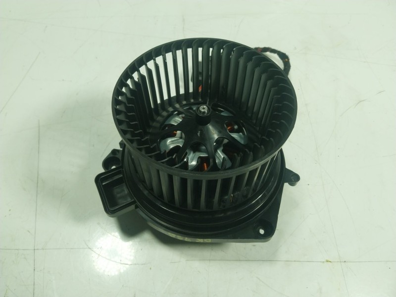 Recambio de motor calefaccion para audi q4 e-tron aq4e f4bac3 referencia OEM IAM  1EA820021 