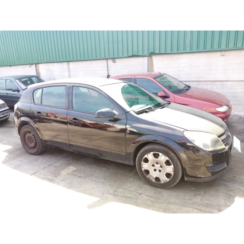 opel astra h berlina del año 2004