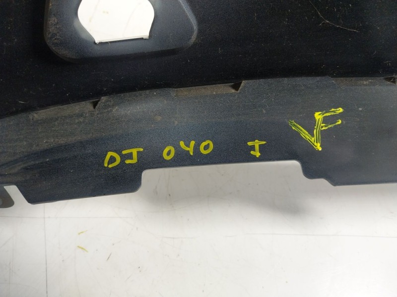 Recambio de aleta delantera izquierda para renault kangoo z.e. referencia OEM IAM   