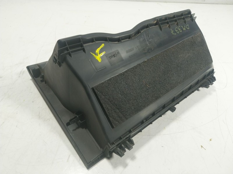 Recambio de guantera para toyota hilux referencia OEM IAM   