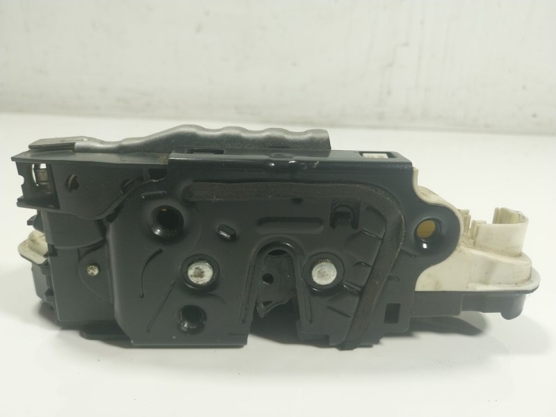 Recambio de cerradura puerta delantera izquierda para volkswagen tiguan (5n1) 2.0 tdi referencia OEM IAM  5N1837015A 