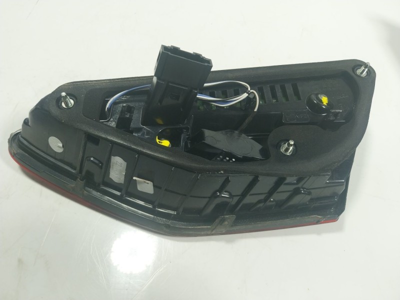Recambio de piloto trasero izquierdo interior para seat leon (5f1) 1.6 tdi referencia OEM IAM   