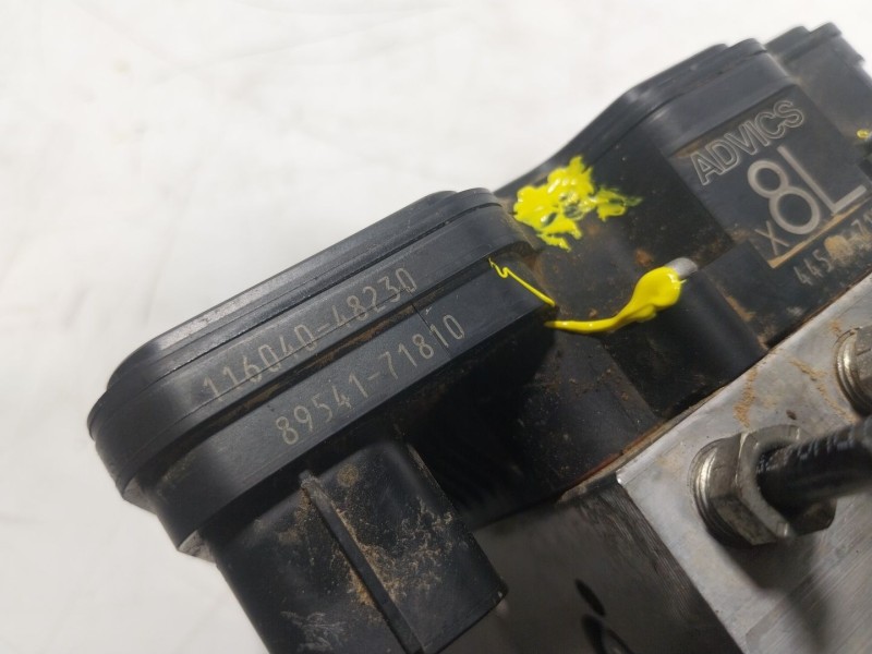 Recambio de abs para toyota hilux referencia OEM IAM  11604048230 