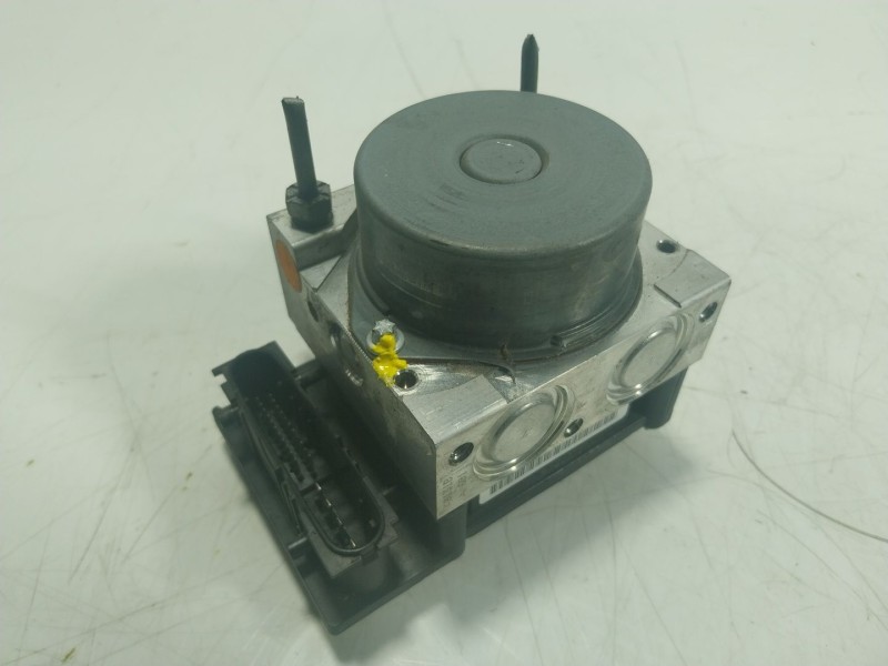 Recambio de abs para renault kangoo z.e. referencia OEM IAM  8200928816 