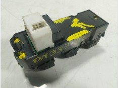 Recambio de mando elevalunas delantero izquierdo para toyota hilux referencia OEM IAM  848200D600  2