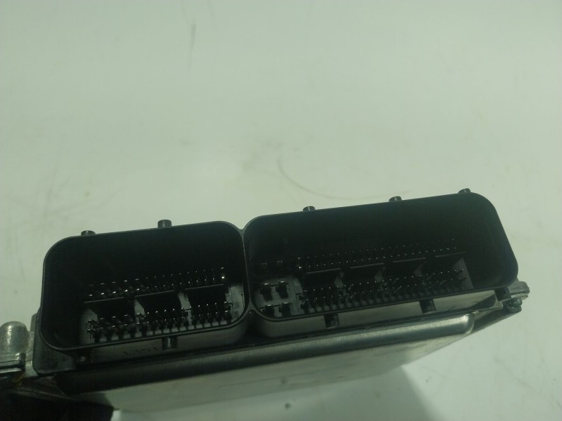 Recambio de centralita motor uce para seat leon (5f1) 1.6 tdi referencia OEM IAM  04L907445G 