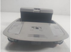 Recambio de piloto interior para toyota hilux referencia OEM IAM  636500K130  2