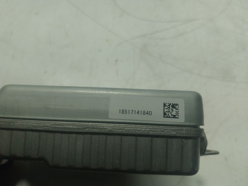 Recambio de modulo electronico para toyota hilux referencia OEM IAM  18517141840 