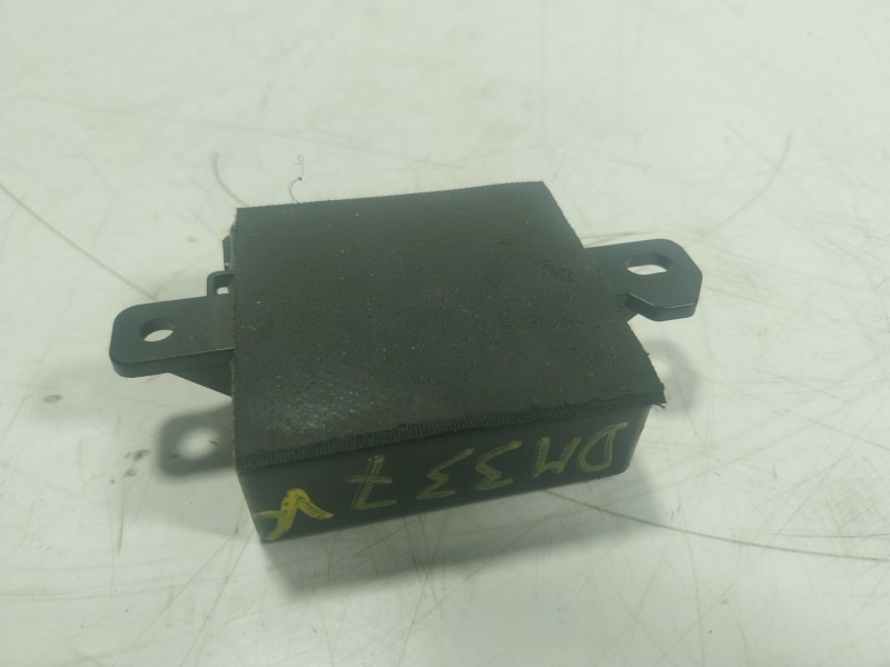 Recambio de modulo electronico para toyota hilux referencia OEM IAM  PW5010K550 