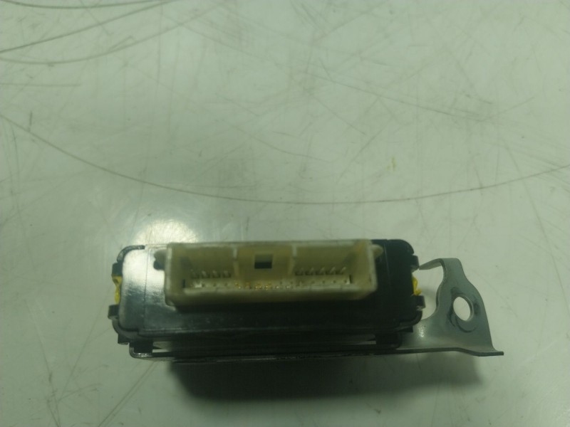 Recambio de modulo electronico para toyota hilux referencia OEM IAM  8996071070 