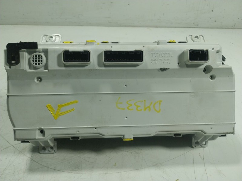 Recambio de cuadro instrumentos para toyota hilux referencia OEM IAM  83800FC571A 