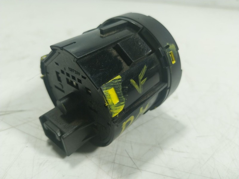 Recambio de modulo electronico para toyota hilux referencia OEM IAM  M57269 