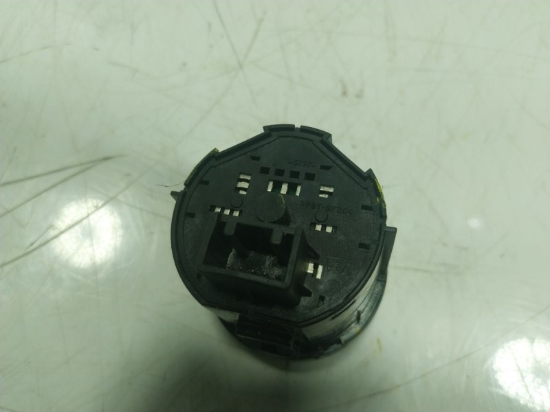 Recambio de modulo electronico para toyota hilux referencia OEM IAM  M57269 