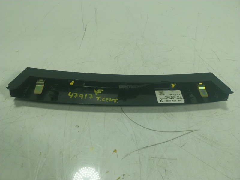 Recambio de piloto trasero central para audi tt (8n3) 1.8 t quattro referencia OEM IAM  8N8945097A 