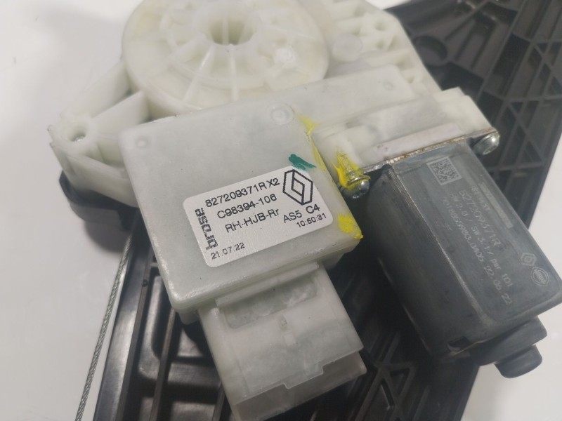 Recambio de elevalunas trasero derecho para renault captur ii 1.0 tce referencia OEM IAM  C98394106 