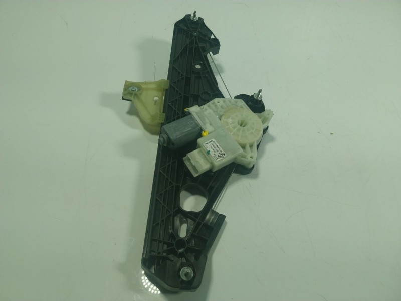 Recambio de elevalunas trasero izquierdo para renault captur ii 1.0 tce referencia OEM IAM  C98393106 