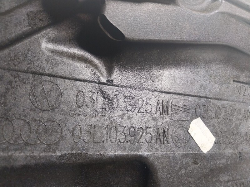 Recambio de tapa motor para volkswagen tiguan (5n1) 2.0 tdi referencia OEM IAM  03L103925AP 