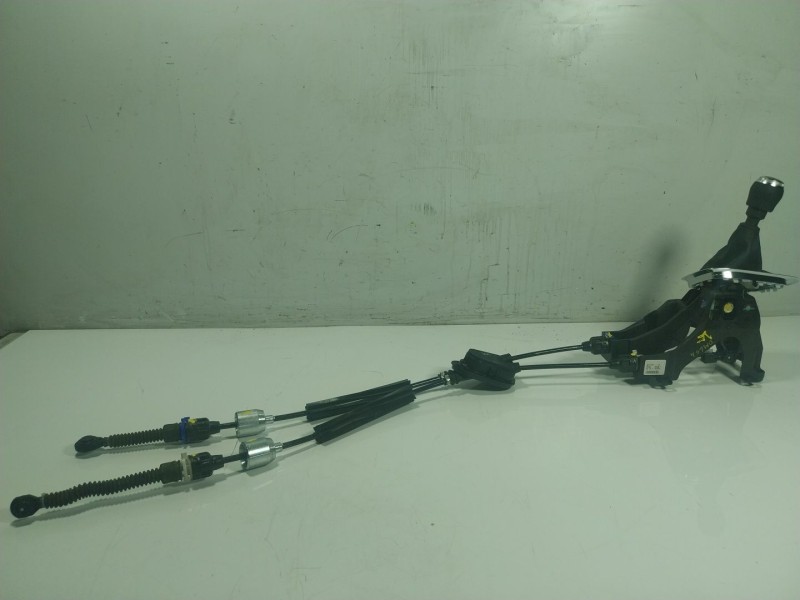 Recambio de palanca cambio para renault captur ii 1.0 tce referencia OEM IAM  341021845R 