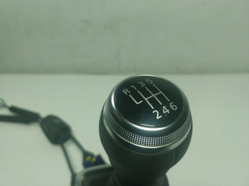 Recambio de palanca cambio para renault captur ii 1.0 tce referencia OEM IAM  341021845R 