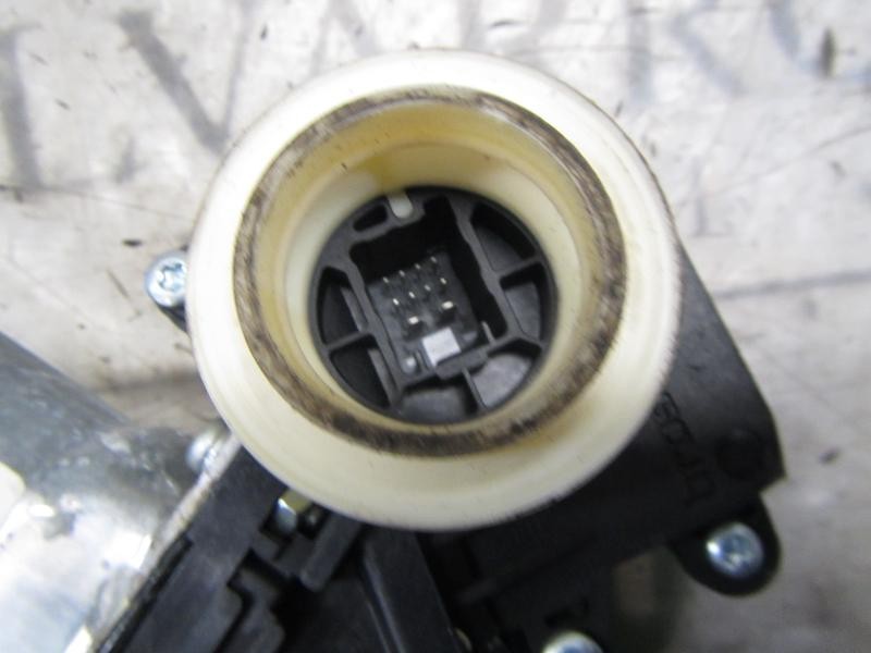 Recambio de elevalunas delantero izquierdo para toyota yaris (ksp9/scp9/nlp9) sol referencia OEM IAM 698200D041 857020F010 AV262