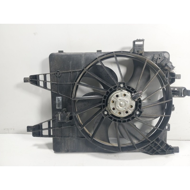 Recambio de electroventilador para renault kangoo z.e. maxi 5-sitzer referencia OEM IAM  82O0427466 