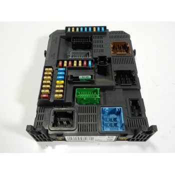 CAJA RELES / FUSIBLES 1631852680 9819849680 21469549