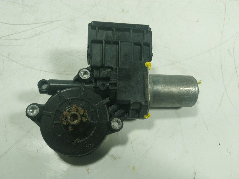 Recambio de motor elevalunas delantero izquierdo para toyota hilux referencia OEM IAM  857200K190 
