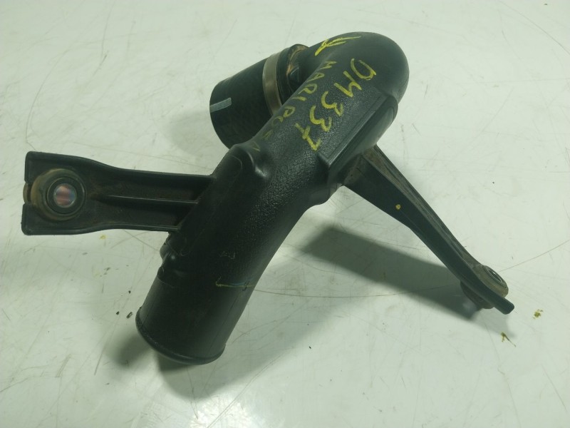 Recambio de tubo intercooler para toyota hilux referencia OEM IAM  173610L021 