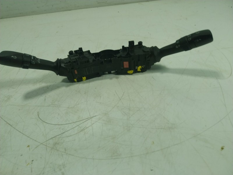 Recambio de mando luces para toyota hilux referencia OEM IAM   