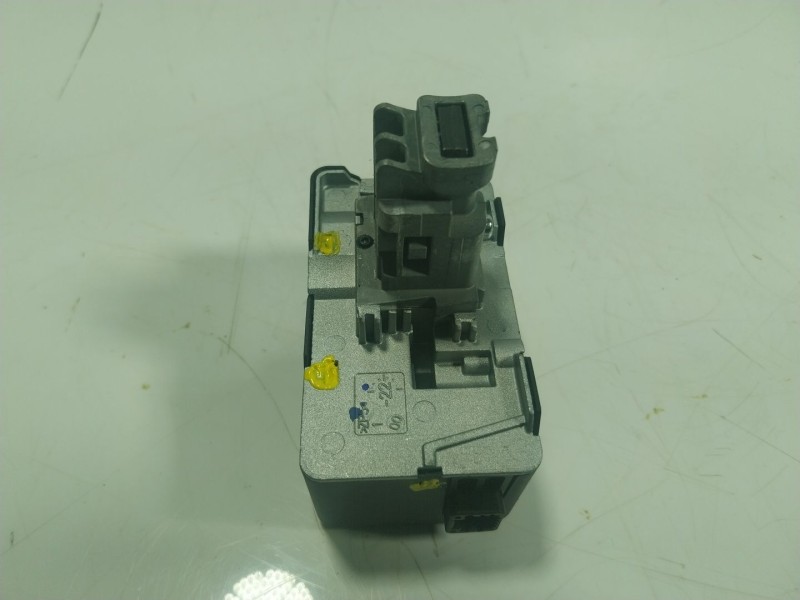 Recambio de antirrobo para renault captur ii 1.0 tce referencia OEM IAM  487008065R 