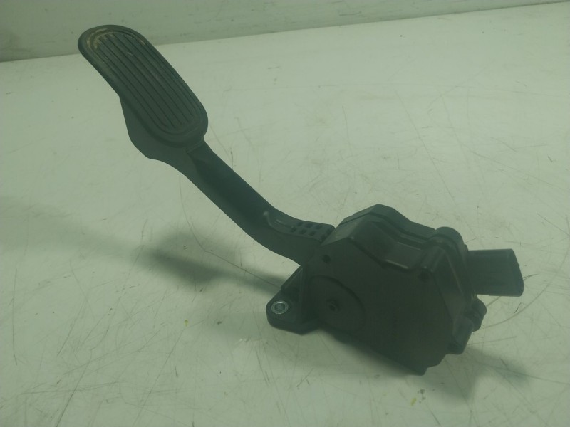 Recambio de potenciometro pedal para toyota hilux referencia OEM IAM  781100K030 