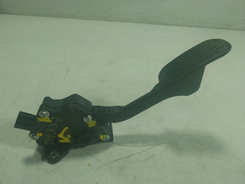 Recambio de potenciometro pedal para toyota hilux referencia OEM IAM  781100K030 