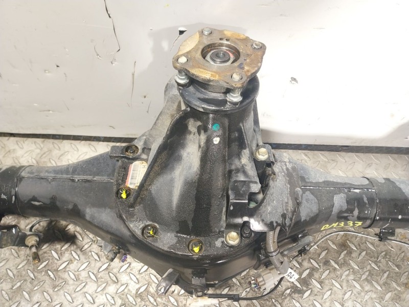 Recambio de puente trasero para toyota hilux referencia OEM IAM   