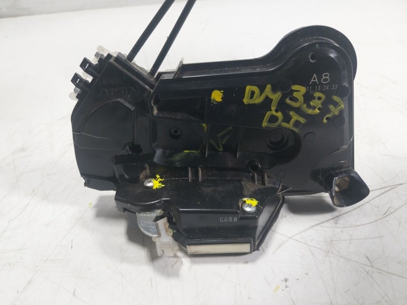 Recambio de cerradura puerta delantera izquierda para toyota hilux referencia OEM IAM   