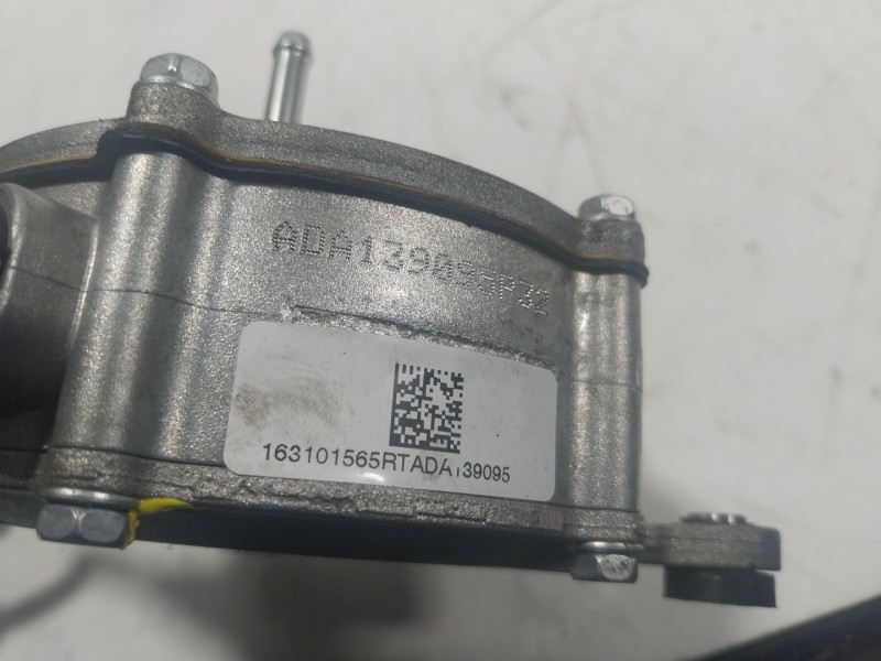 Recambio de bomba combustible para renault captur ii 1.0 tce referencia OEM IAM  163101565R 