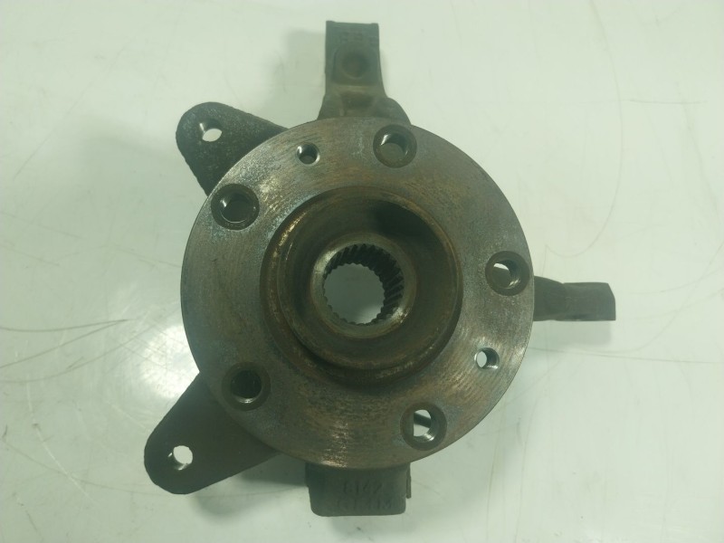 Recambio de mangueta delantera izquierda para renault kangoo z.e. maxi 5-sitzer referencia OEM IAM   