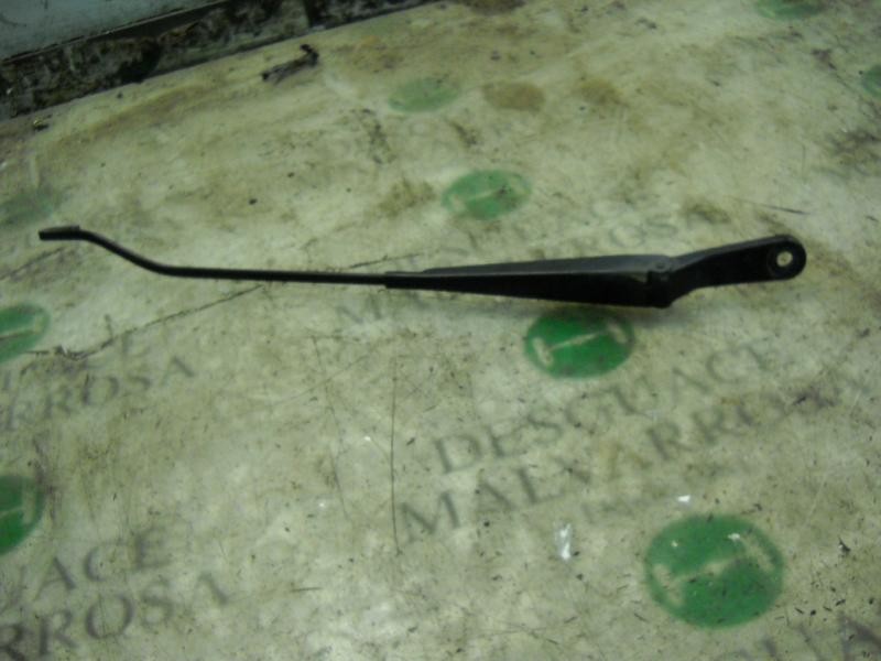 Recambio de brazo limpia delantero izquierdo para citroën c5 berlina hdi premier referencia OEM IAM   