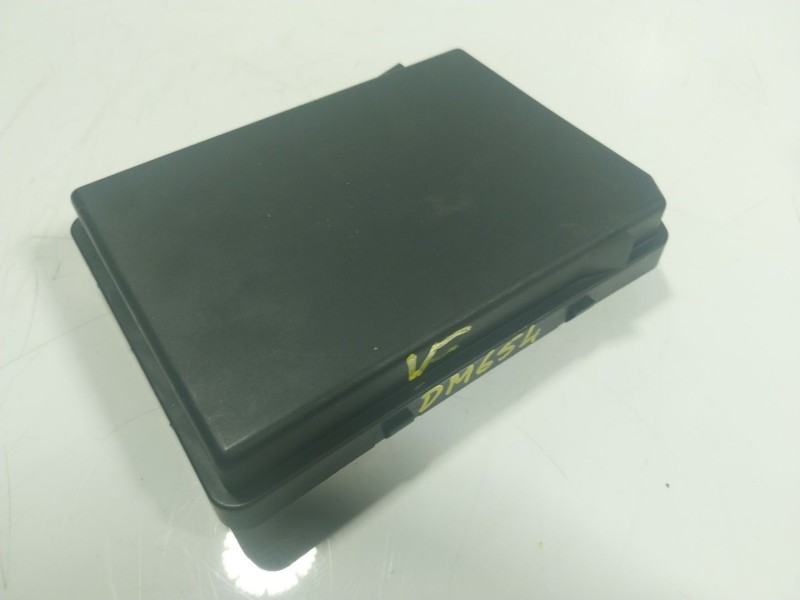 Recambio de caja reles / fusibles para renault captur ii 1.0 tce referencia OEM IAM  284B78285R 