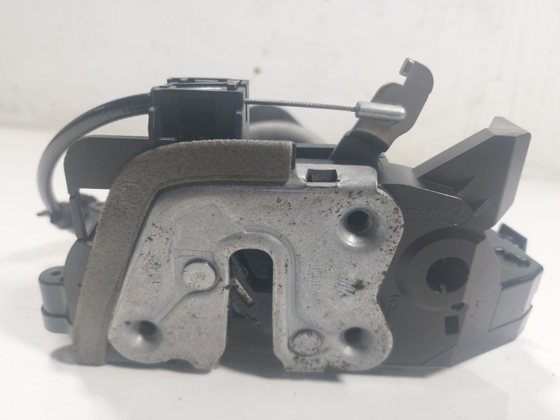 Recambio de cerradura puerta trasera derecha para renault captur ii 1.0 tce referencia OEM IAM  825021122R 