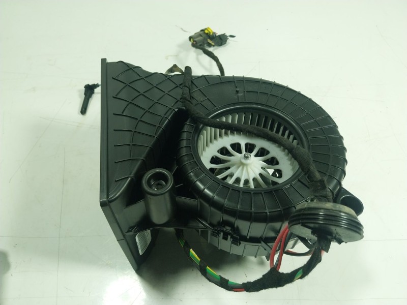 Recambio de motor calefaccion para renault zoe (bfm_) zoe referencia OEM IAM   