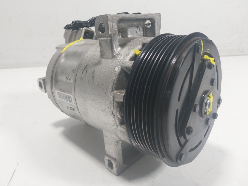 Recambio de compresor aire acondicionado para renault captur ii 1.0 tce referencia OEM IAM  926004423R 