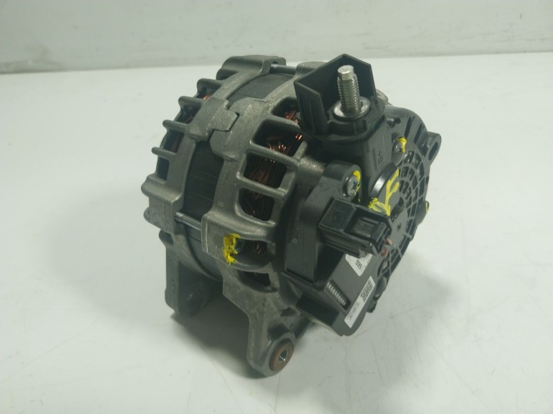 Recambio de alternador para renault captur ii 1.0 tce referencia OEM IAM  231002175R 