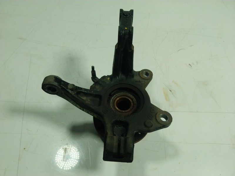 Recambio de mangueta delantera izquierda para renault zoe (bfm_) zoe referencia OEM IAM   